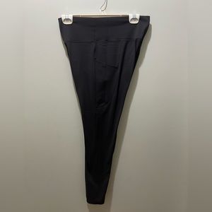 REI brand leggings with pockets